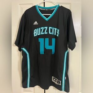 Adidas Charlotte Hornets Michael Kidd-Gilchrist jersey, size large